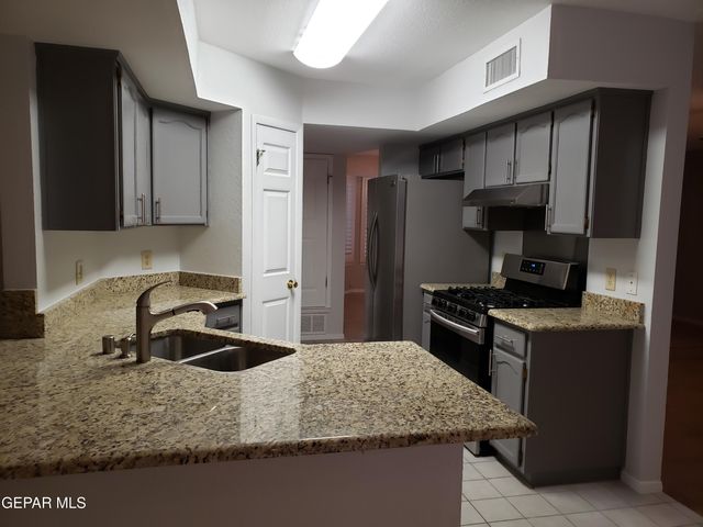 4365 LOMA DE ORO Drive, El Paso, TX 79934