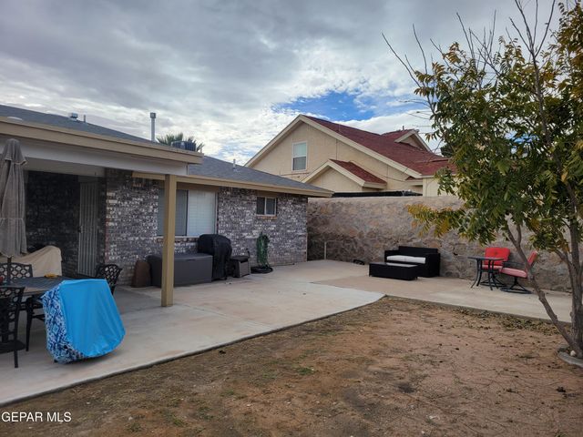 4365 LOMA DE ORO Drive, El Paso, TX 79934