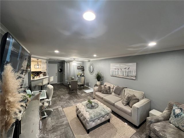 21421 Juan 7, Hawaiian Gardens, CA 90716