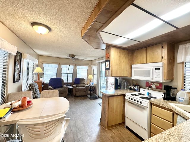 1015 S PROPSECTOR Drive, Apache Junction, AZ 85119