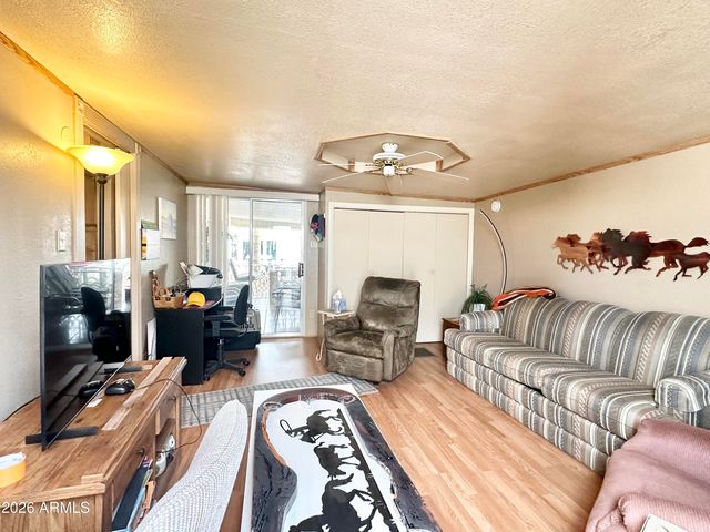 1015 S PROPSECTOR Drive, Apache Junction, AZ 85119