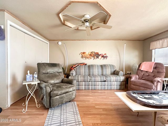 1015 S PROPSECTOR Drive, Apache Junction, AZ 85119