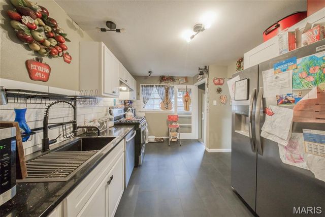 2893 Lesmer Court, St Louis, MO 63114