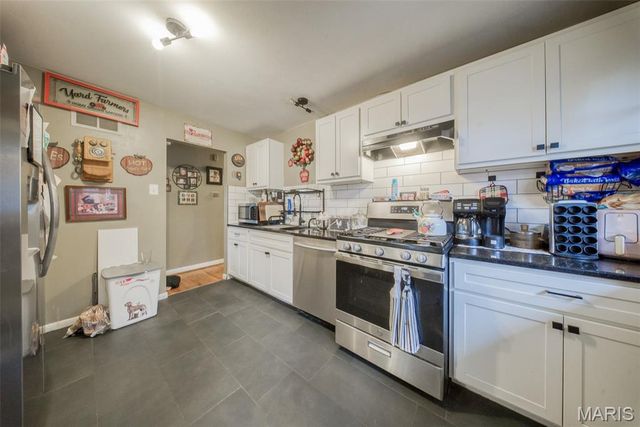 2893 Lesmer Court, St Louis, MO 63114