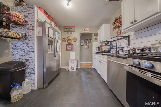 2893 Lesmer Court, St Louis, MO 63114