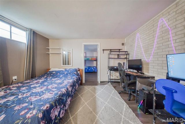 2893 Lesmer Court, St Louis, MO 63114