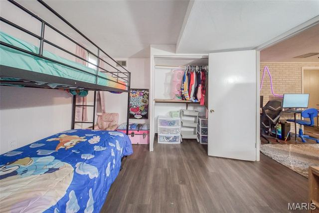 2893 Lesmer Court, St Louis, MO 63114