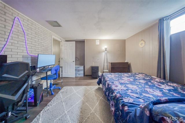 2893 Lesmer Court, St Louis, MO 63114