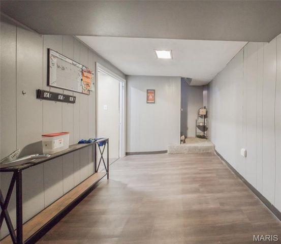 2893 Lesmer Court, St Louis, MO 63114