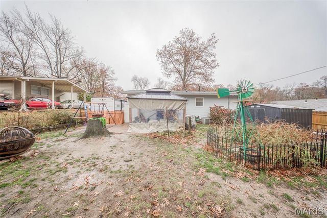 2893 Lesmer Court, St Louis, MO 63114