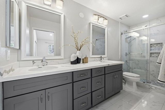 751 W Middlefield Road C, Mountain View, CA 94043