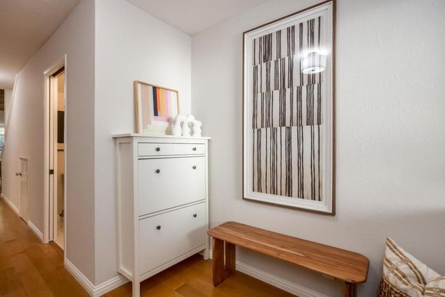 751 W Middlefield Road C, Mountain View, CA 94043