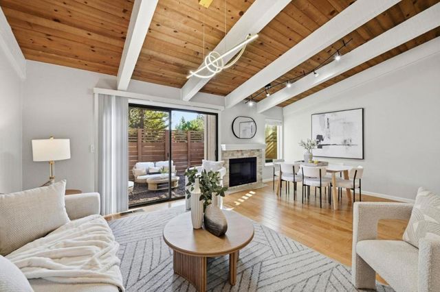 751 W Middlefield Road C, Mountain View, CA 94043