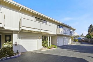 751 W Middlefield Road C, Mountain View, CA 94043