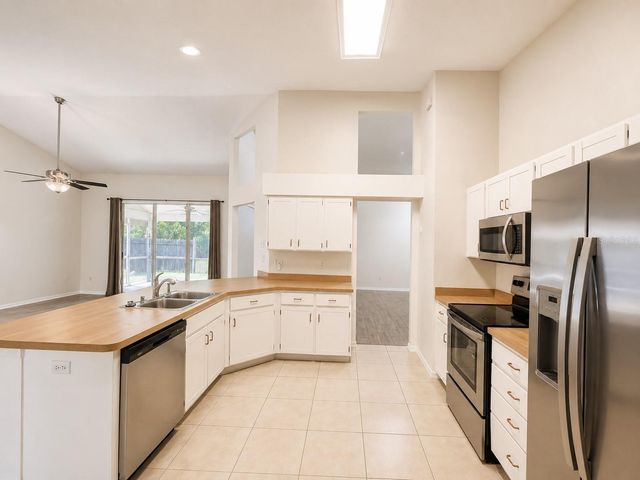 1004 BECKSTROM DRIVE, Oviedo, FL 32765