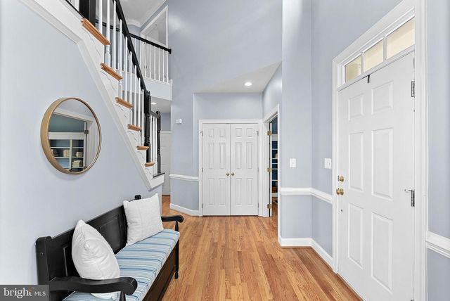 25781 PLANTING FIELD DR, Chantilly, VA 20152