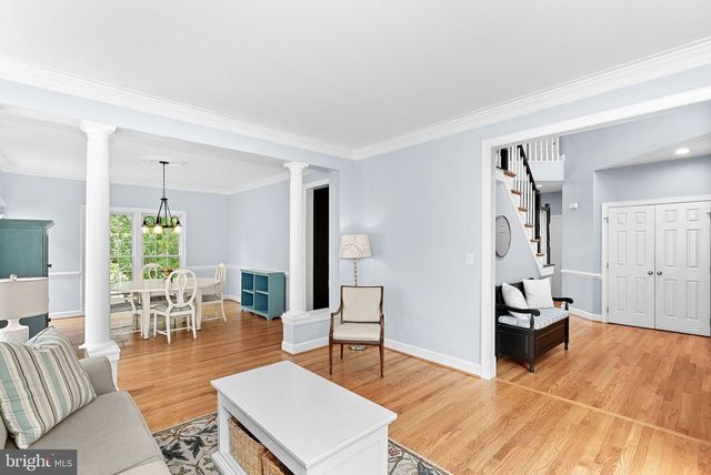 25781 PLANTING FIELD DR, Chantilly, VA 20152
