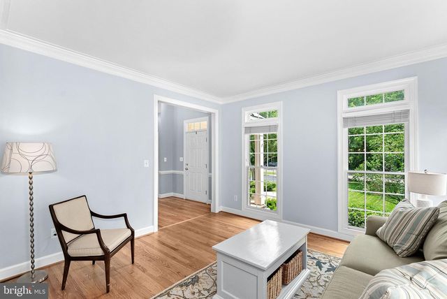 25781 PLANTING FIELD DR, Chantilly, VA 20152