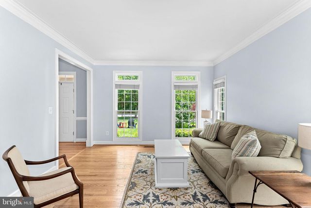 25781 PLANTING FIELD DR, Chantilly, VA 20152