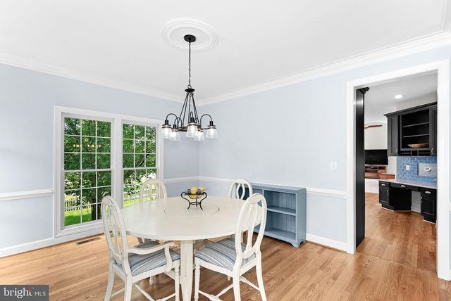 25781 PLANTING FIELD DR, Chantilly, VA 20152