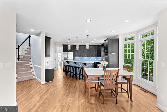 25781 PLANTING FIELD DR, Chantilly, VA 20152