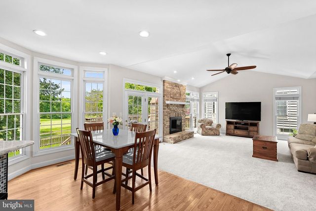 25781 PLANTING FIELD DR, Chantilly, VA 20152