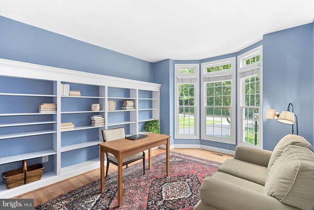 25781 PLANTING FIELD DR, Chantilly, VA 20152
