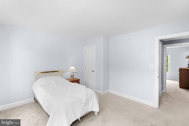 25781 PLANTING FIELD DR, Chantilly, VA 20152