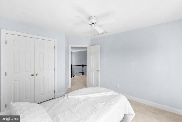 25781 PLANTING FIELD DR, Chantilly, VA 20152