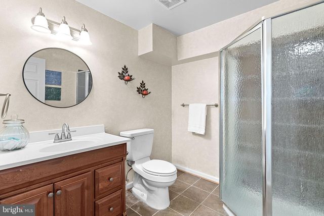 25781 PLANTING FIELD DR, Chantilly, VA 20152