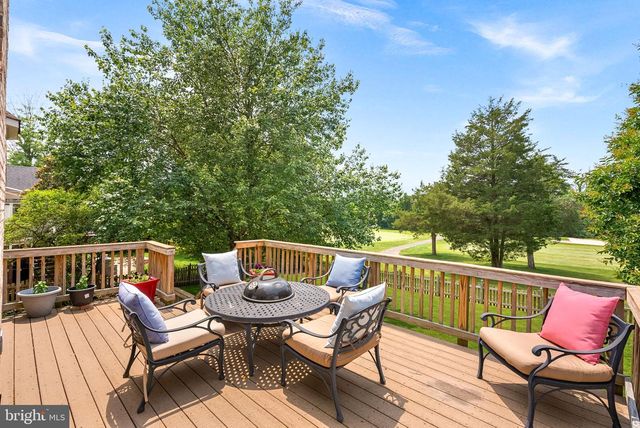 25781 PLANTING FIELD DR, Chantilly, VA 20152