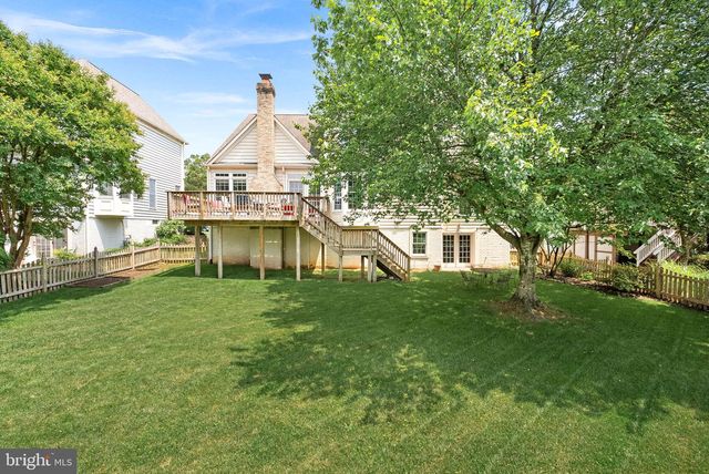 25781 PLANTING FIELD DR, Chantilly, VA 20152