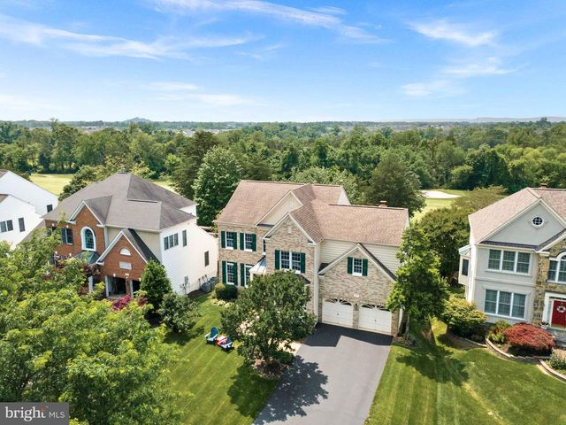 25781 PLANTING FIELD DR, Chantilly, VA 20152