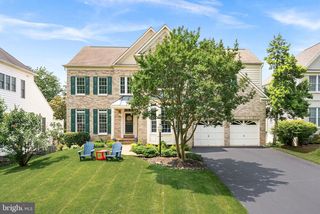 25781 PLANTING FIELD DR, Chantilly, VA 20152