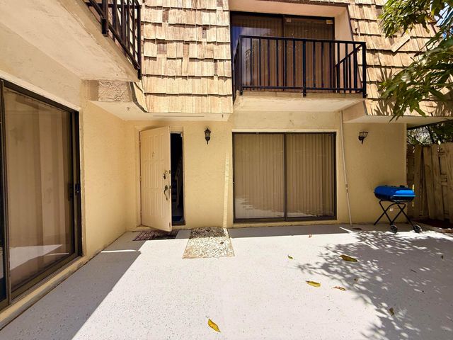 1684 Forest Lakes Circle A, West Palm Beach, FL 33406
