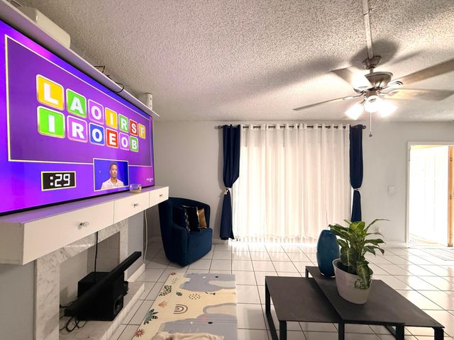 1684 Forest Lakes Circle A, West Palm Beach, FL 33406