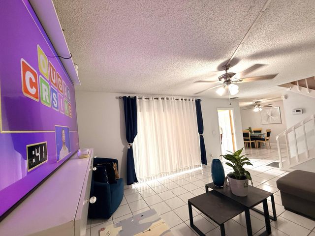 1684 Forest Lakes Circle A, West Palm Beach, FL 33406