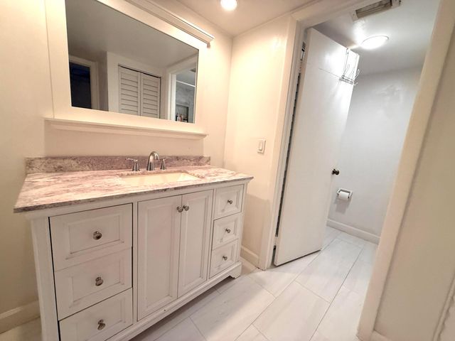 1684 Forest Lakes Circle A, West Palm Beach, FL 33406