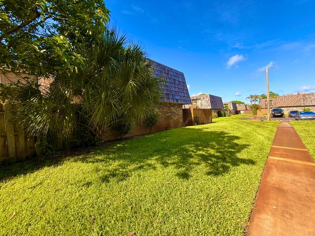 1684 Forest Lakes Circle A, West Palm Beach, FL 33406