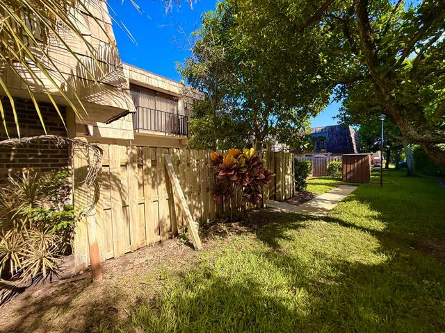 1684 Forest Lakes Circle A, West Palm Beach, FL 33406