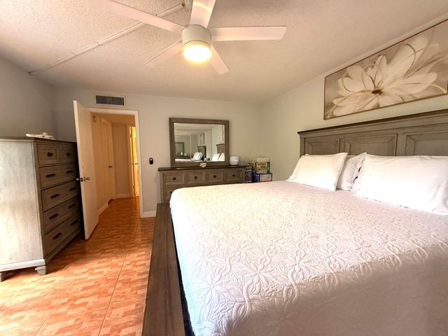 1684 Forest Lakes Circle A, West Palm Beach, FL 33406