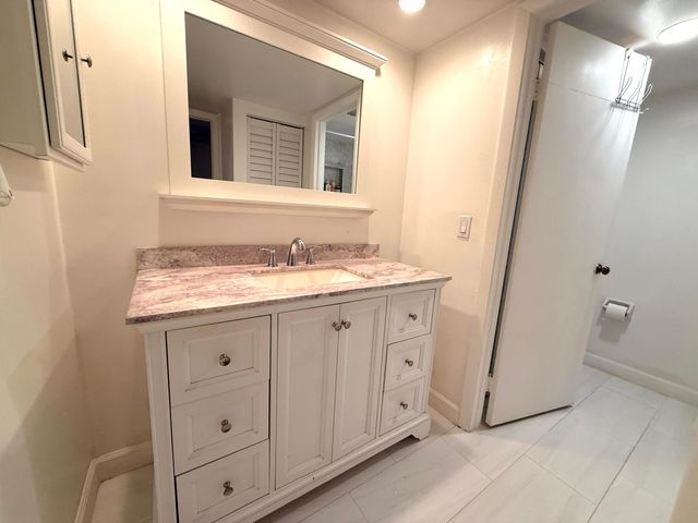 1684 Forest Lakes Circle A, West Palm Beach, FL 33406