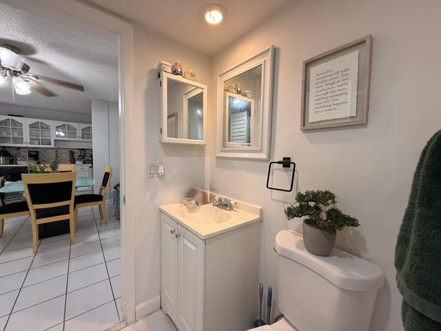 1684 Forest Lakes Circle A, West Palm Beach, FL 33406