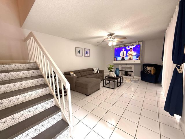 1684 Forest Lakes Circle A, West Palm Beach, FL 33406