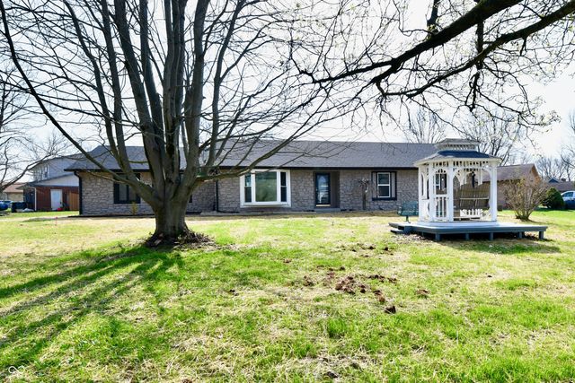 3151 Prairie Drive, Greenwood, IN 46142