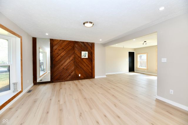 3151 Prairie Drive, Greenwood, IN 46142