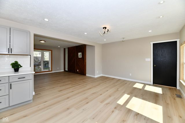 3151 Prairie Drive, Greenwood, IN 46142