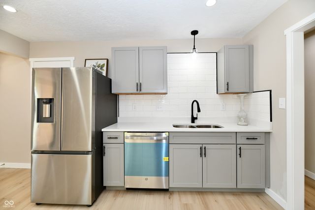 3151 Prairie Drive, Greenwood, IN 46142