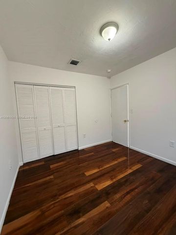 2458 NW 82nd St 0, Miami, FL 33147
