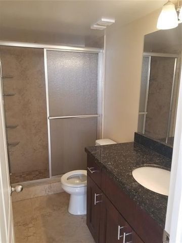 110 LAKE EMERALD Drive 409, Oakland Park, FL 33309
